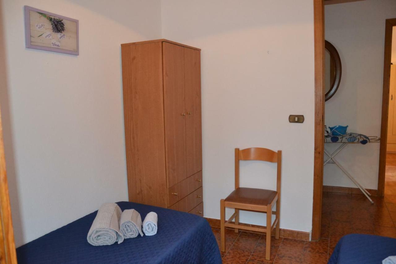 Confortevole Appartamento A Pochi Passi Dal Mare Cala Gonone Exteriör bild