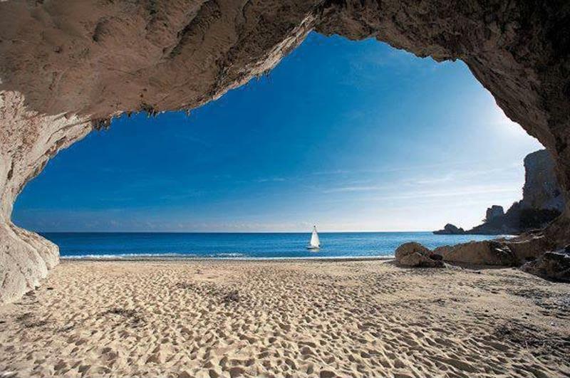 Confortevole Appartamento A Pochi Passi Dal Mare Cala Gonone Exteriör bild